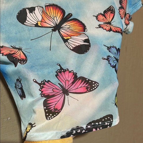 3/$20 Fashion Nova Blue and Purple Butterfly Mesh Crop Top - Picture 4 of 5